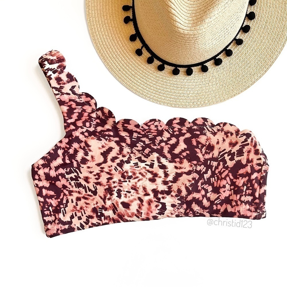 Chelsea28 One Shoulder Bikini Top